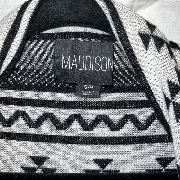 Maddison Aztec Style Fringe Cardigan - Picture 4 of 4